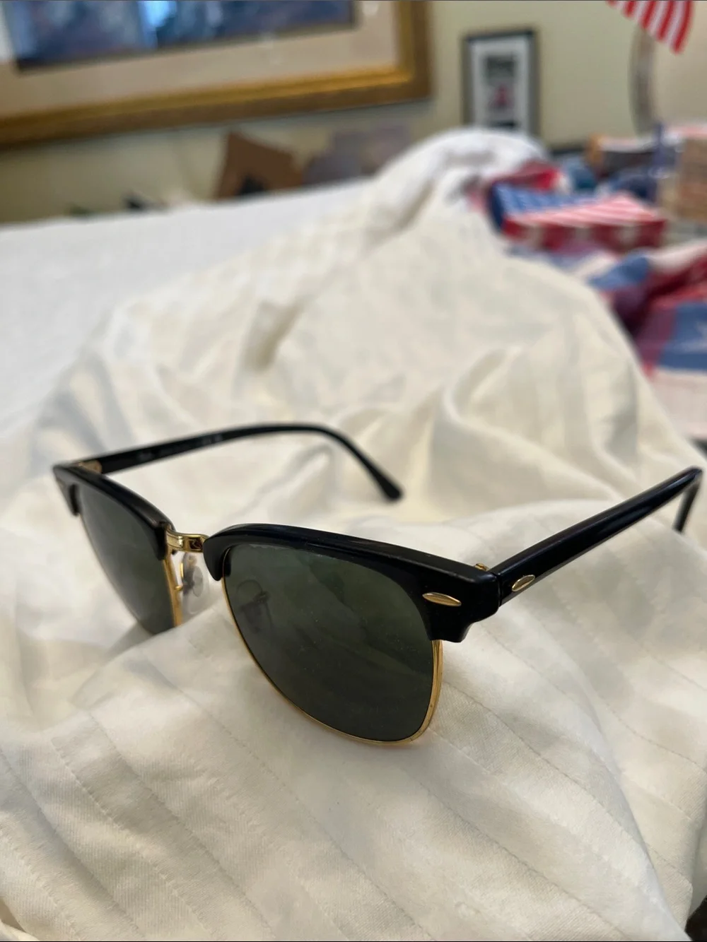 Ray-Ban Clubmaster Sunglasses Black and Gold with Dark Green Lenses